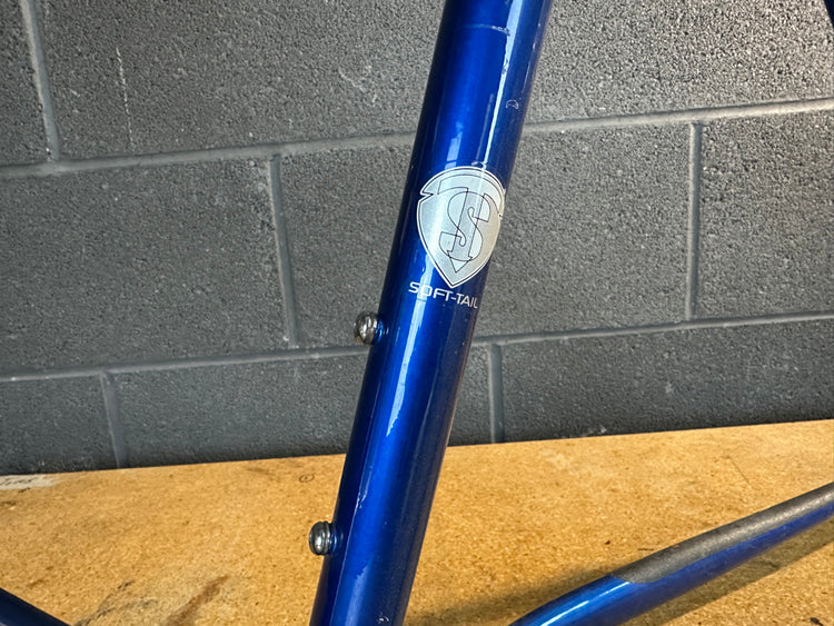 KHS 26" Soft Tail Frame 17.5"