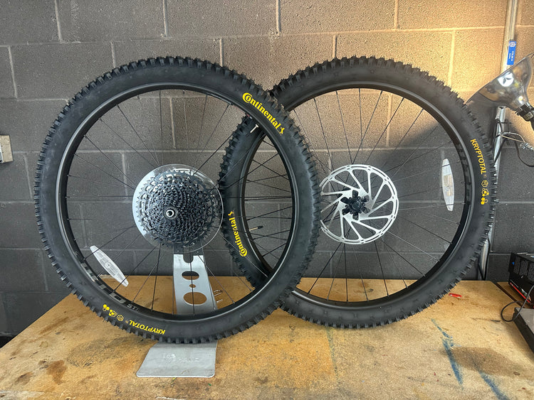 WTB STi30 29" Wheelset NEW Cassette Tires Rotors 12x148 15x110