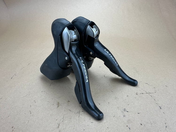 Shimano Ultegra 6700 3x10 Shifters
