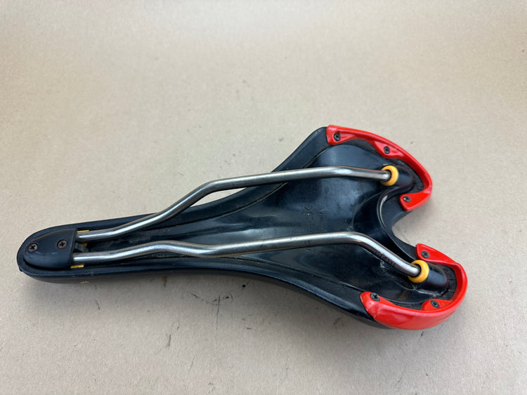 Fizik Pave Saddle Titanium Rails