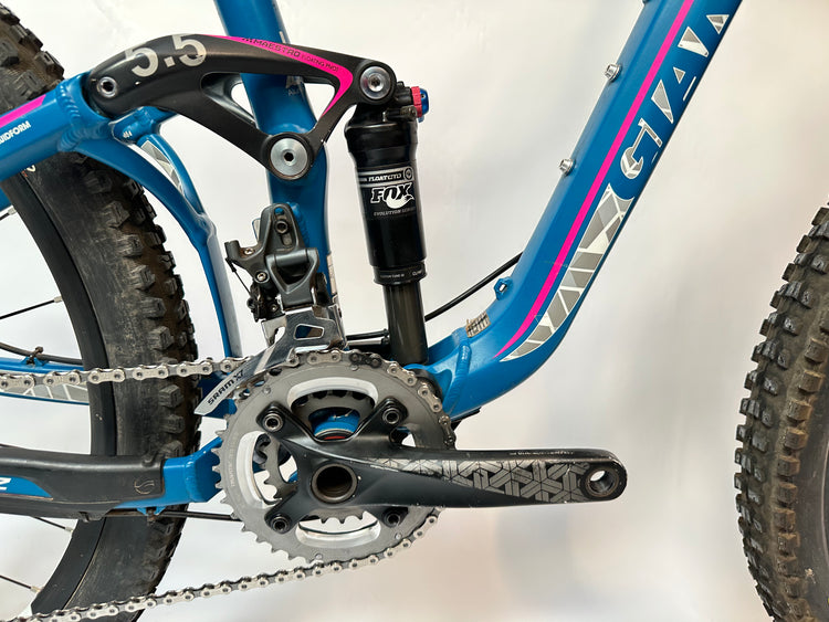 Giant Intrigue Women's Full Suspension Mountain Bike 27.5 Small 140mm Travel