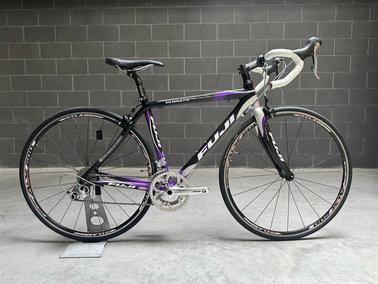 Fuji Silhouette Carbon Road Bike 47cm