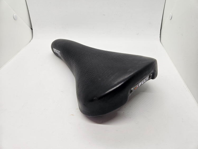 Avocet Saddle, Racing 1