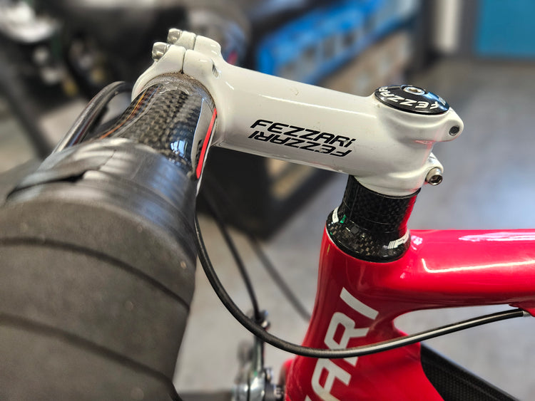 Fezzari Fore CR5 56cm Road Bike
