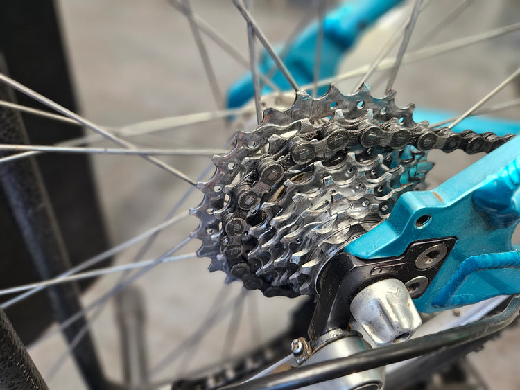 GT Vintage Zaskar Turquoise Anodized