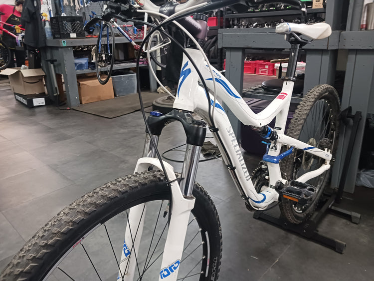 Specialized Myka Comp, Mountain Bike, Small