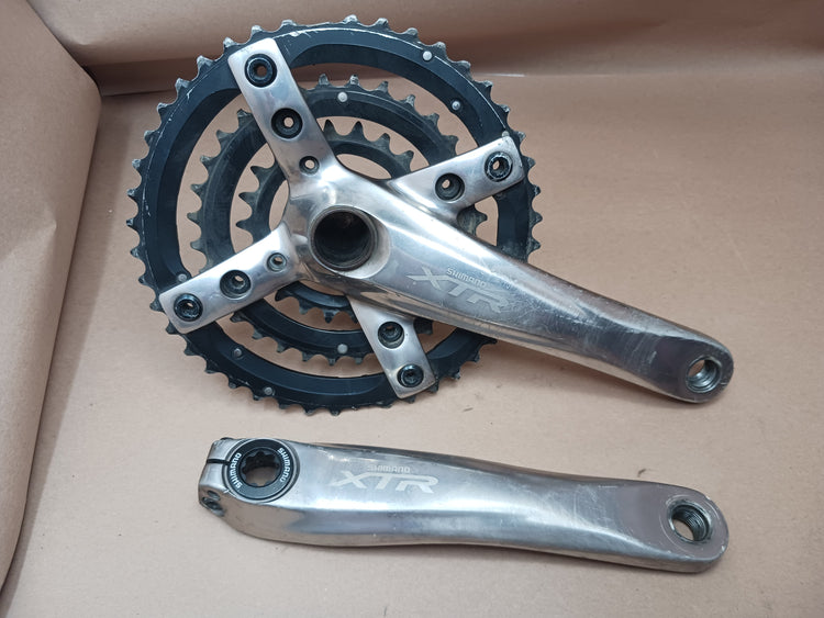 Shimano XTR FC-M960 170mm Triple Crankset Hollowtech 24mm
