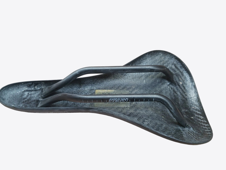 Mcfk Carbon Par Excellence Full Carbon Saddle