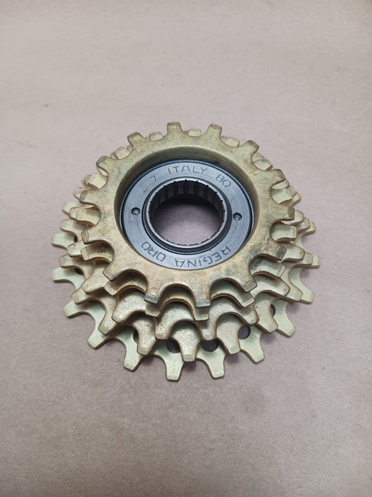 Regina Extra Five Speed Freewheel "Oro,, Type New Old Stock
