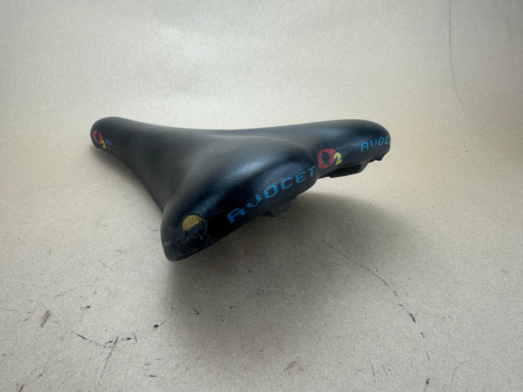 Avocet O2 Saddle Titanium Rails