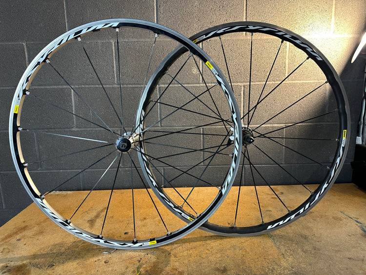 Mavic Ksyrium Elite 700c Wheelset