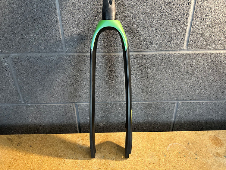 Pinarello Grevil Carbon Fork 12x100 Wide Clearance Green