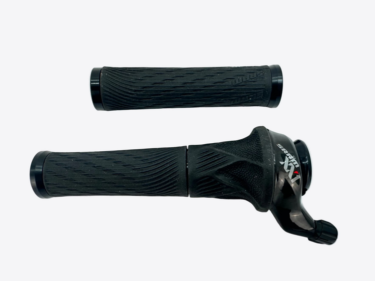 Bike grip shifter and grips