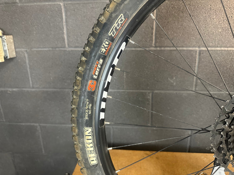 WTB STi30 29" Wheelset with Tires 12 spd Cassette 12x148