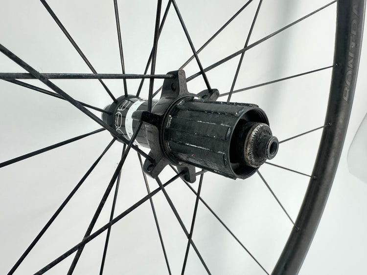 Bontrager Aeolus 3 TLR 700c Carbon Rear Wheel QR HG11 Rim Brake