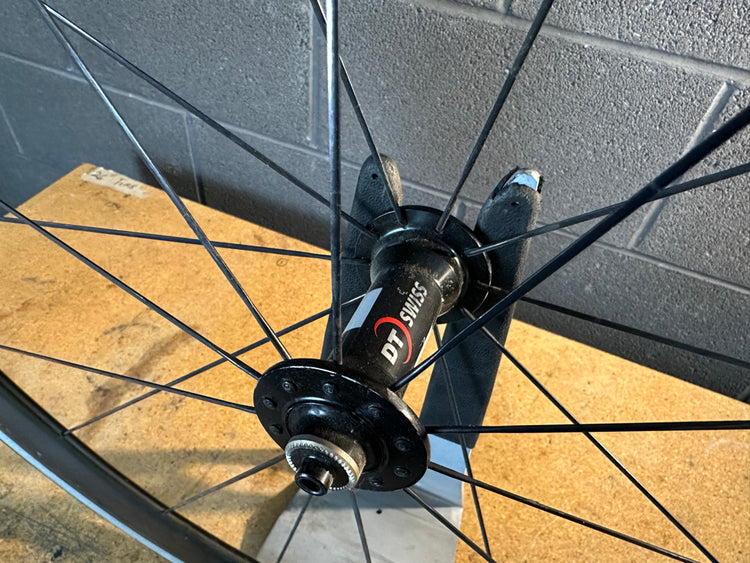 Carbon Aero 700c Front Wheel QR Clincher