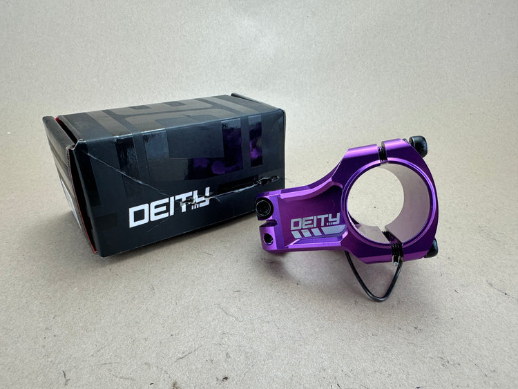 Deity Copperhead Stem Purple 31.8x35
