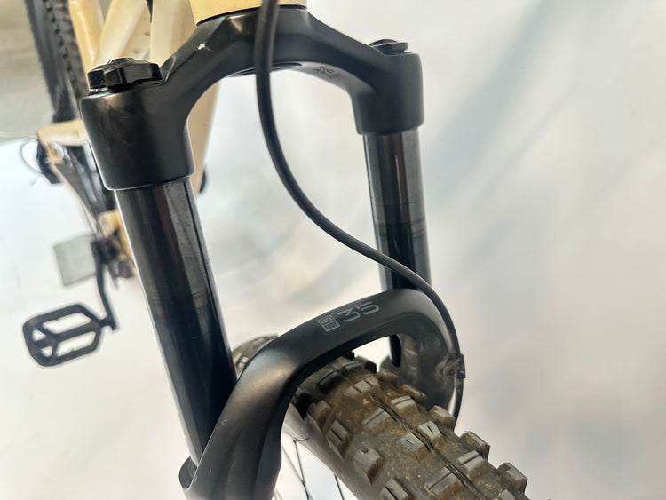 Canyon Spectral 29" Full Suspension Mountain Bike Medium