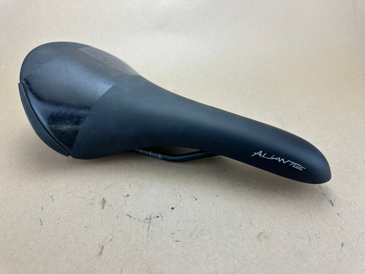 Fizik Aliante R7 Saddle 140