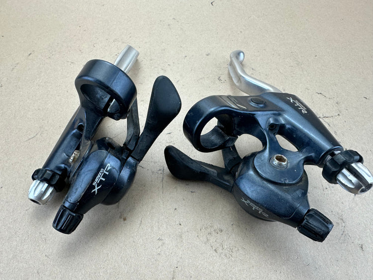 Shimano XTR M900 Shifter Brake Levers 3x8