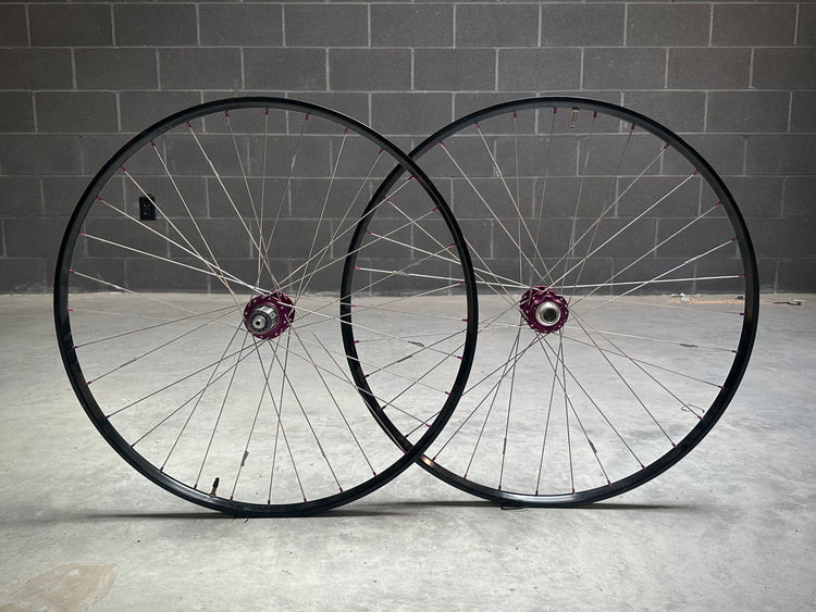 Chris King Wheelset 29" Stans Hoops 20mm Front QR Rear