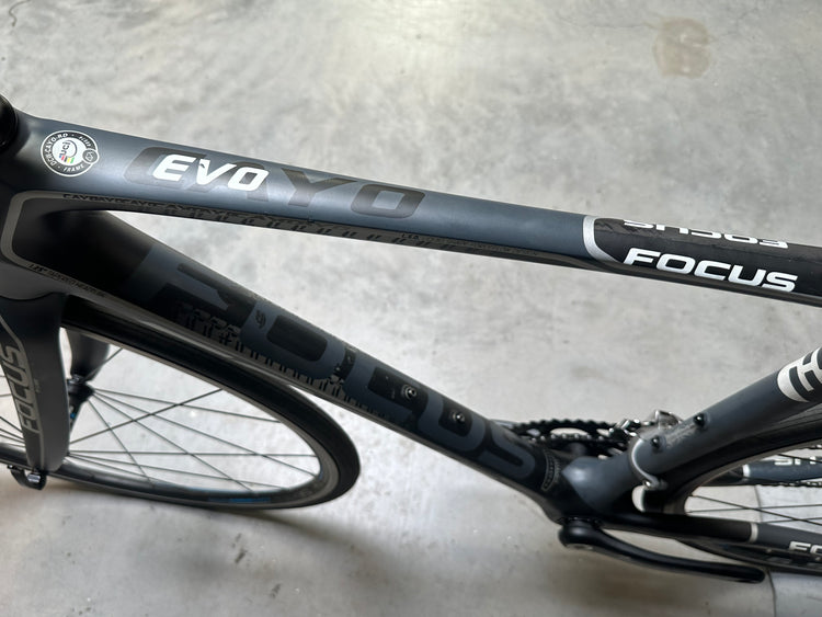 Focus Cayo Evo Carbon Flatbar Road Bike 54cm