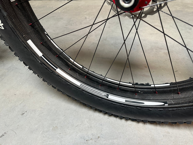 Borealis Yampa Carbon Fat Bike 26" Large HED Carbon Wheels 26 Pounds