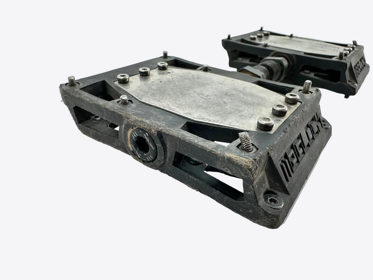 Maglock Magnetic Bike Flat Pedals Missing Cleat