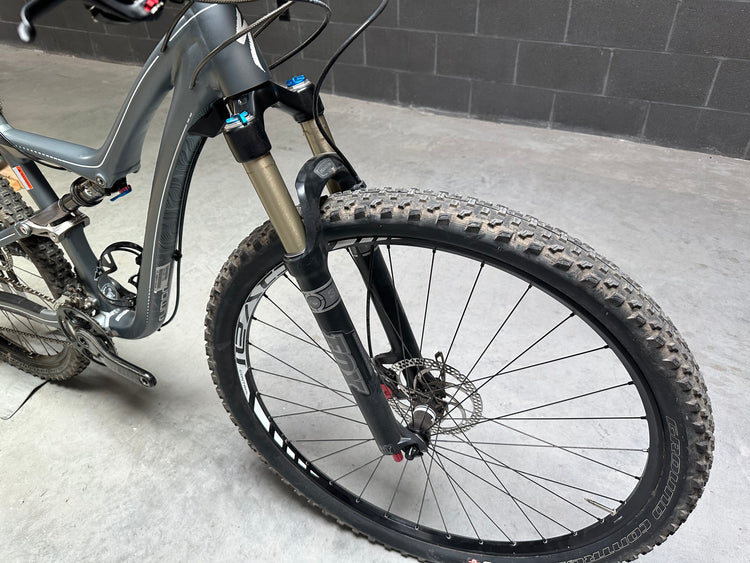 Specialized Rumor 29" Full Suspension Mountain Bike Medium
