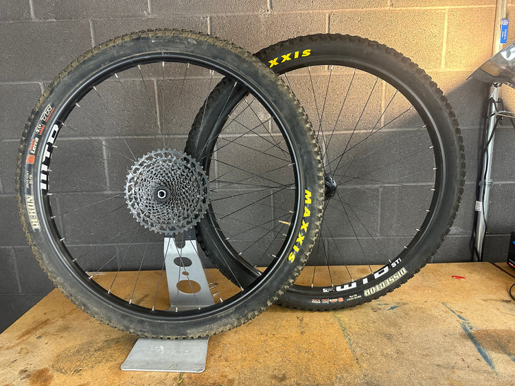 WTB STi30 29" Wheelset with Tires 12 spd Cassette 12x148