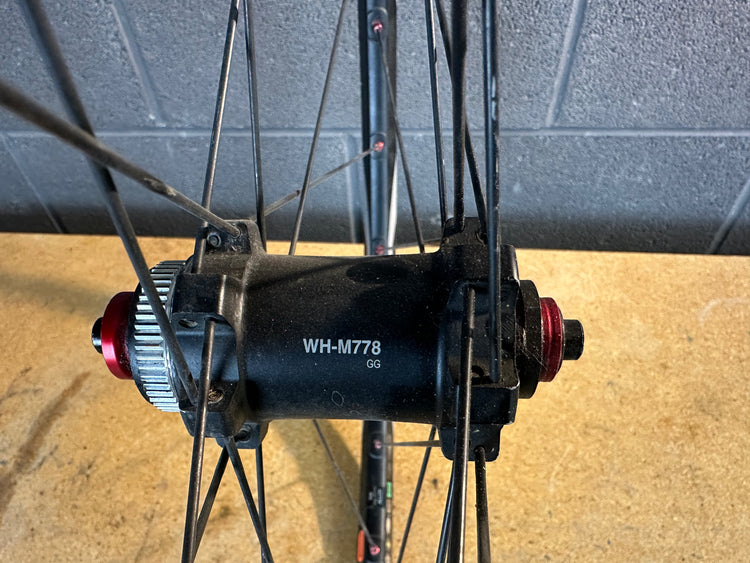 Shimano XT Front Wheel 26" Tubeless Disc QR