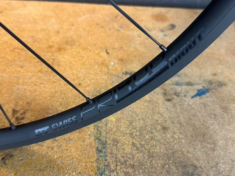 DT Swiss PR1400 Dicut Front Wheel 700c QR