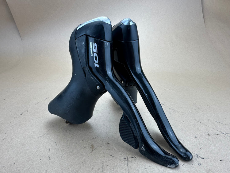 Shimano 105 5600 Shifter Set 2x10