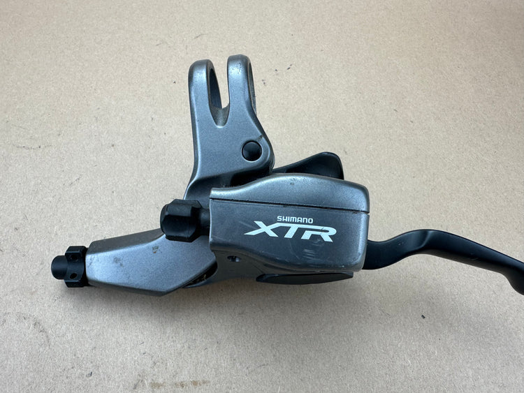 Shimano XTR Dual Control Shift Brake Levers 3x9 CLEAN