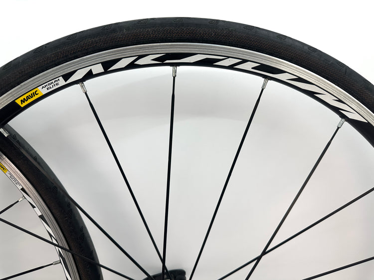 Mavic Aksium Elite 700c Wheelset QR HG Gatorskin Tires