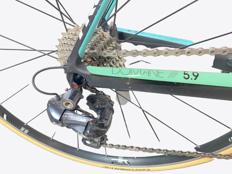 view of the rear derailleur and cassette