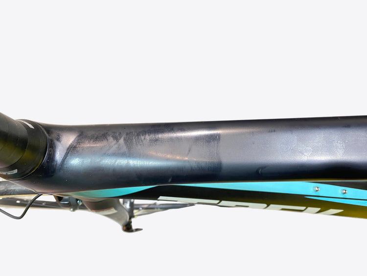scuff marks on head tube