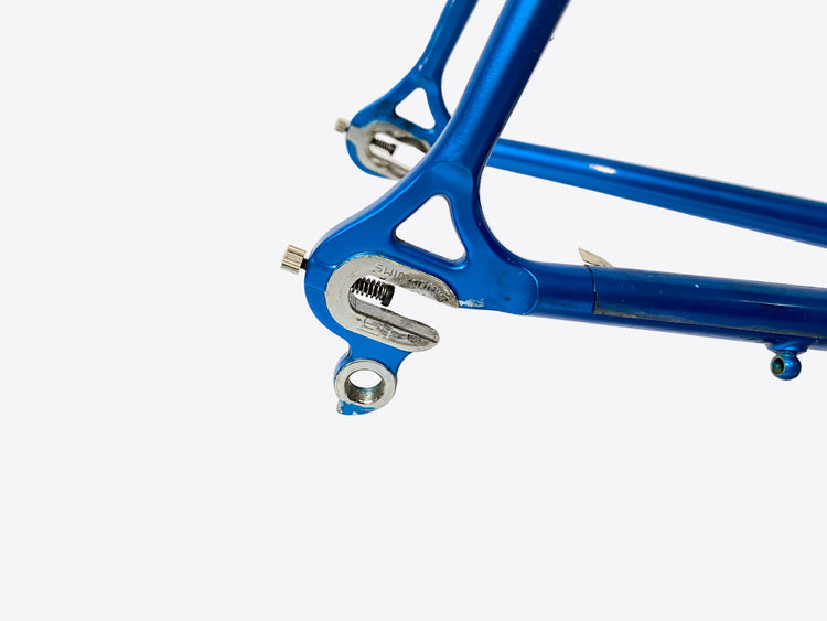view of the right rear dropout