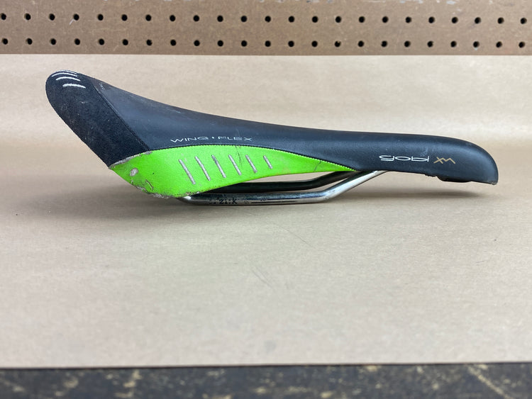 Fizik Gobi MTB Saddle Titanium Rails Neon