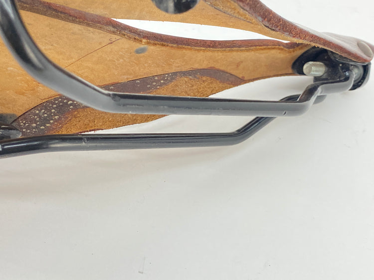 close up of the saddle rails