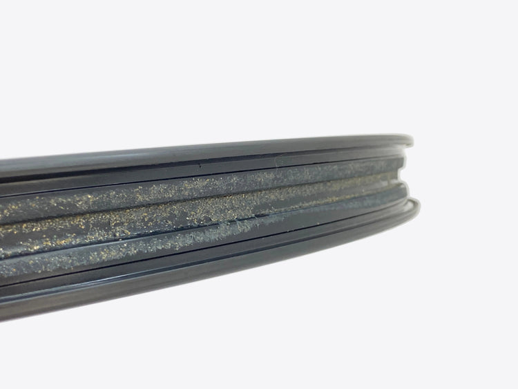 close up of rim bed