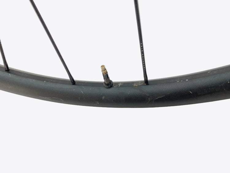 small scratches on the rim 2