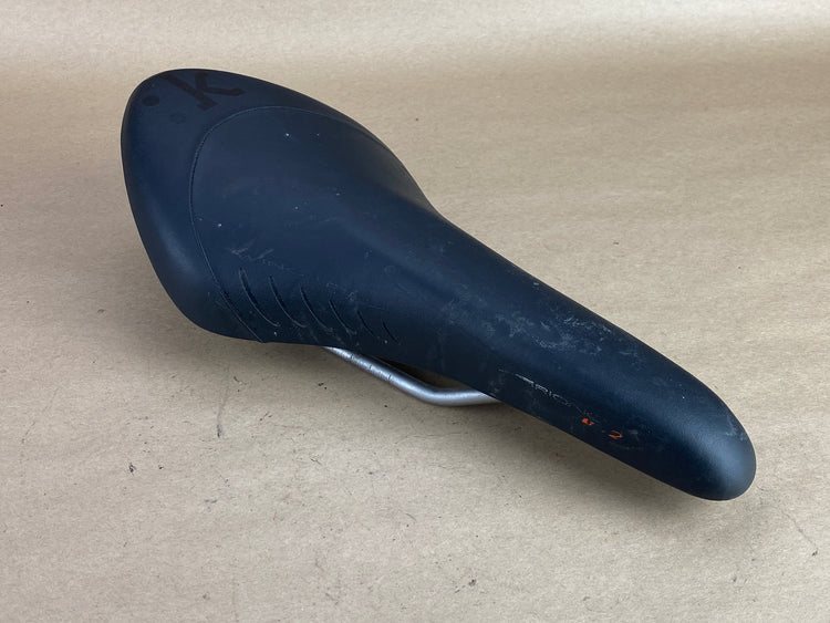 Fizik Arione Saddle Medium