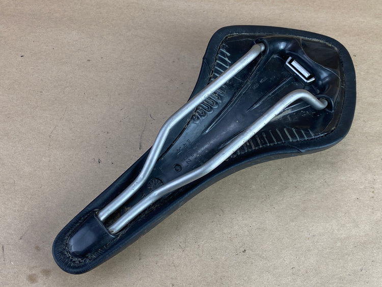 Fizik Arione Saddle Medium