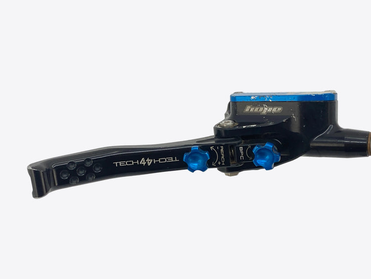 front view of the right lever