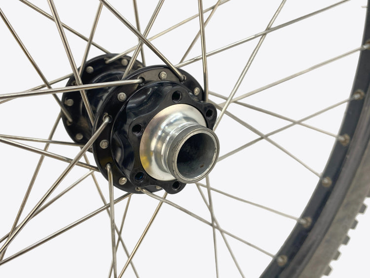 view of the left front axle end