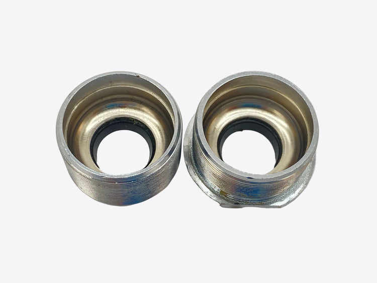 close up of the bottom bracket cups