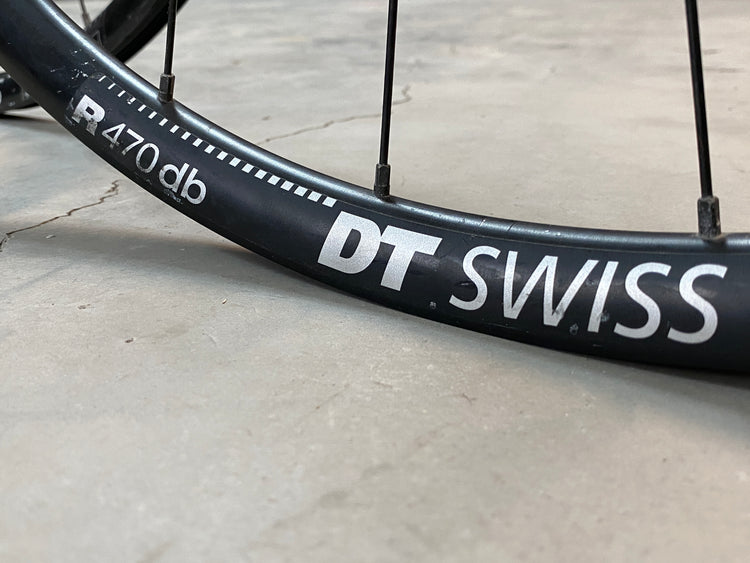 DT Swiss r470db CL Disc Brake 700c Tubeless Wheelset Thru