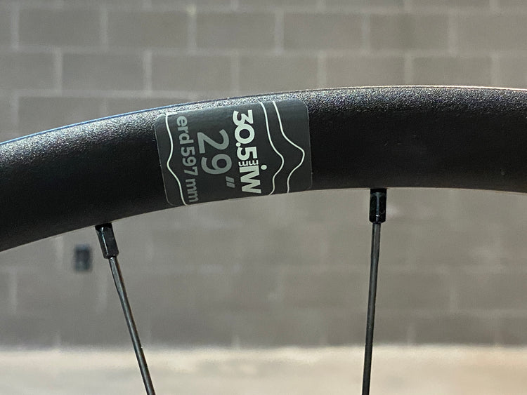 Industry Nine Enduro S 29 Inch Alloy Front Wheel Boost Torque Cap
