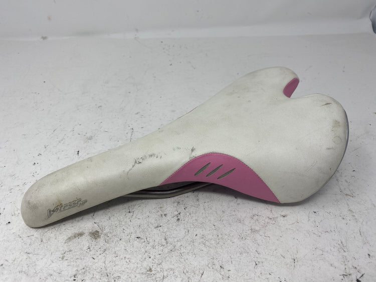 Fizik Vitesse HP Bicycle Saddle Pink